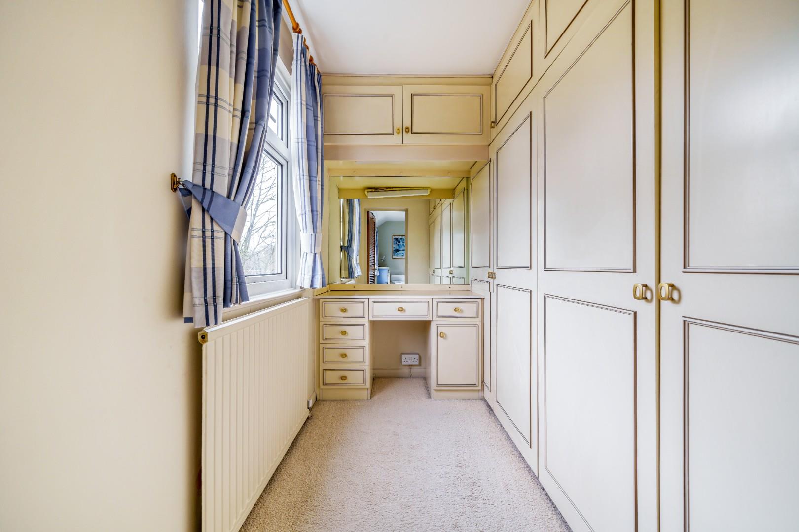 Park Grove, Edgware